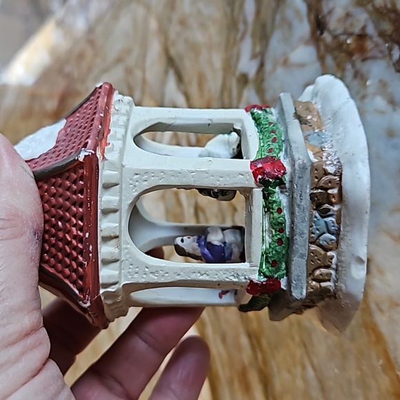 Christmas Village Gazebo - Picture 3 of 6